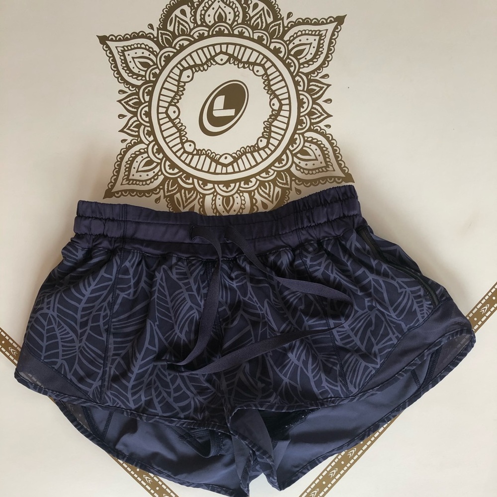 Lululemon Hotty Hot shorts